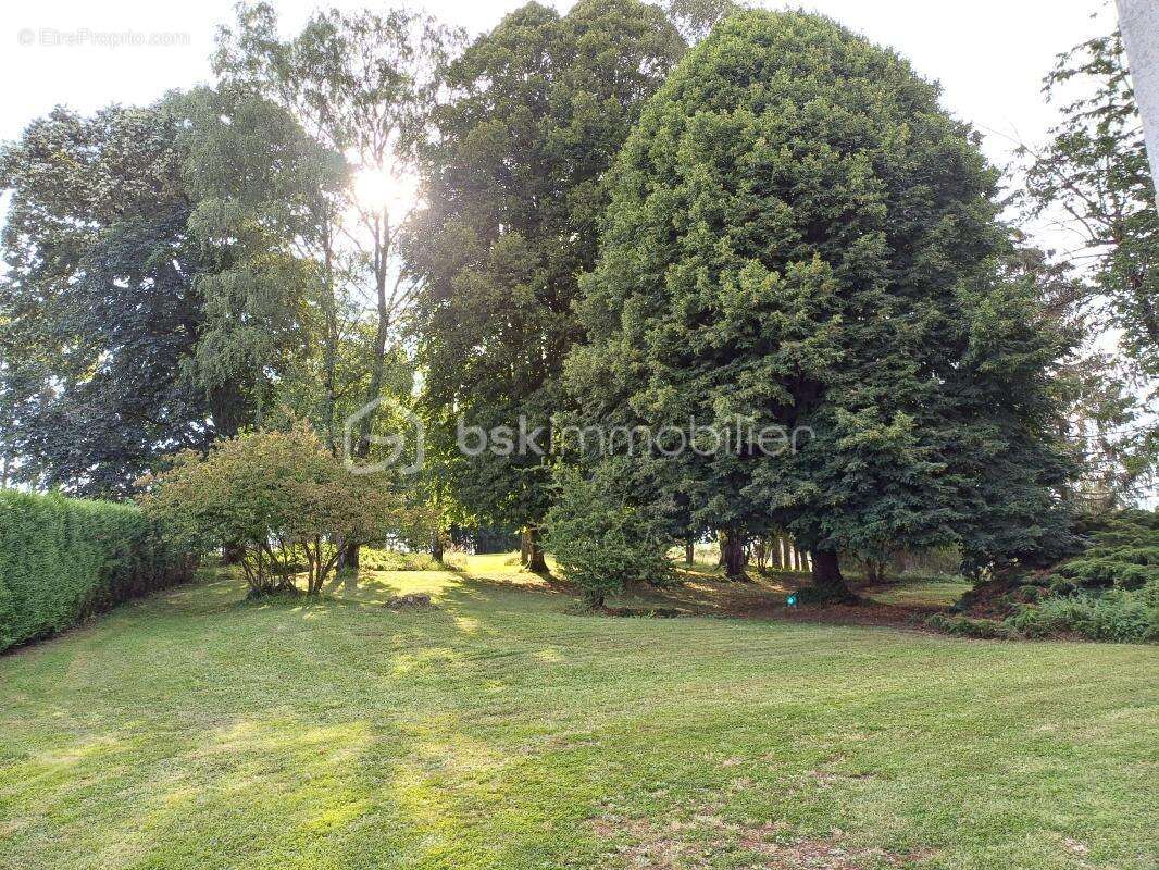 Maison à POURU-SAINT-REMY