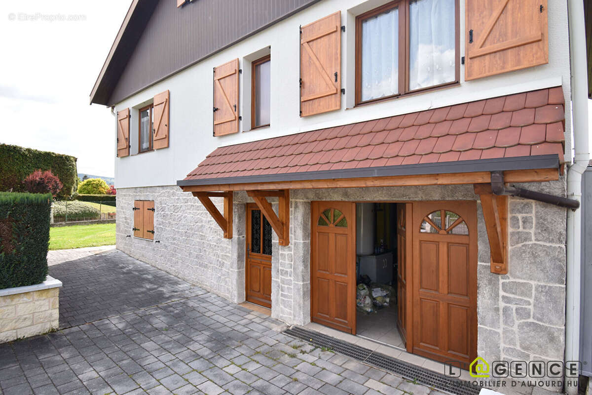 Maison à ANOULD