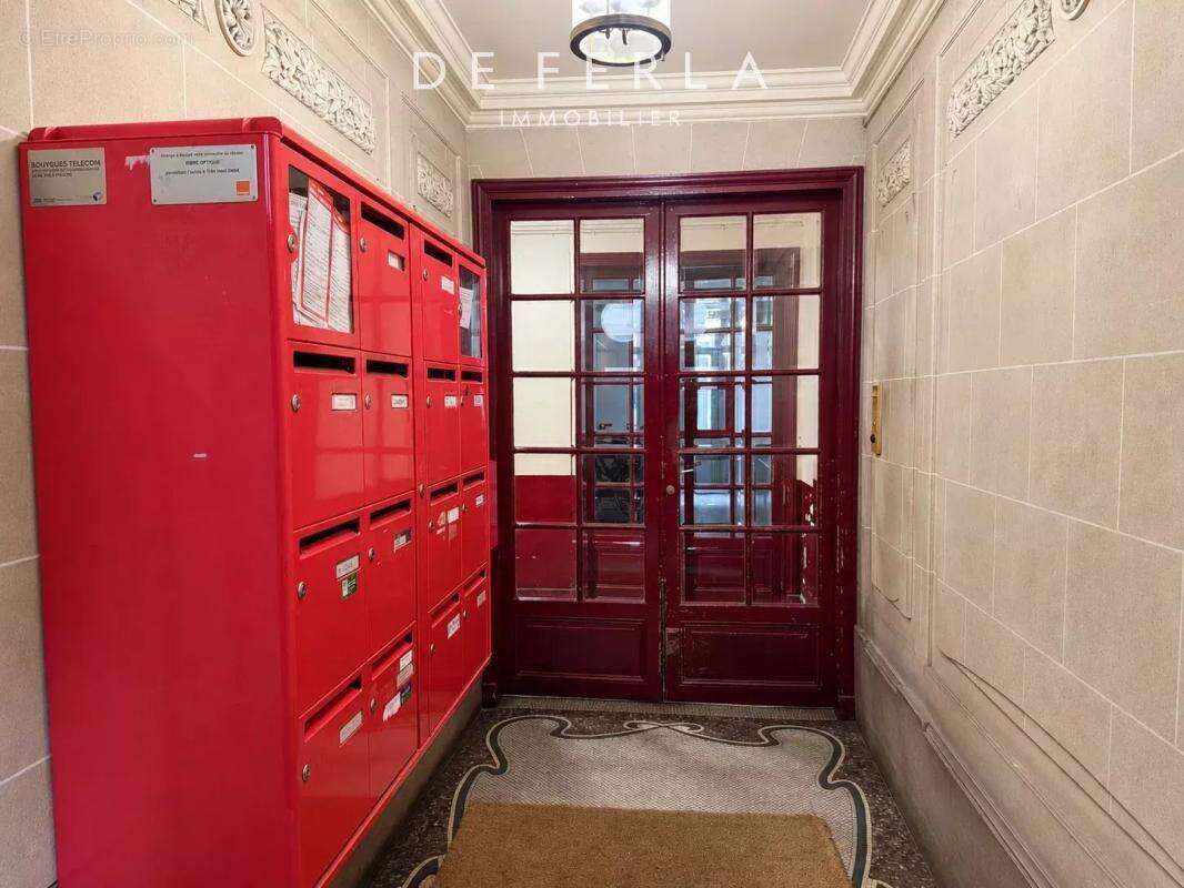 Appartement à PARIS-14E