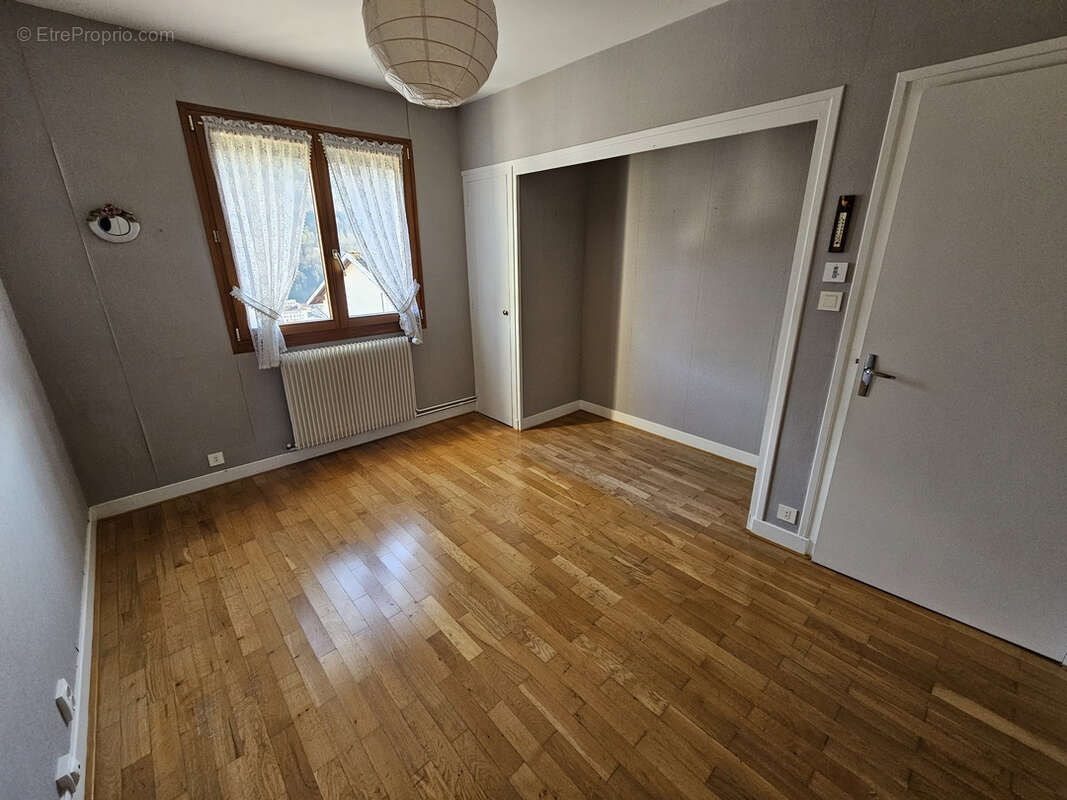 Maison à SAINT-CLAUDE