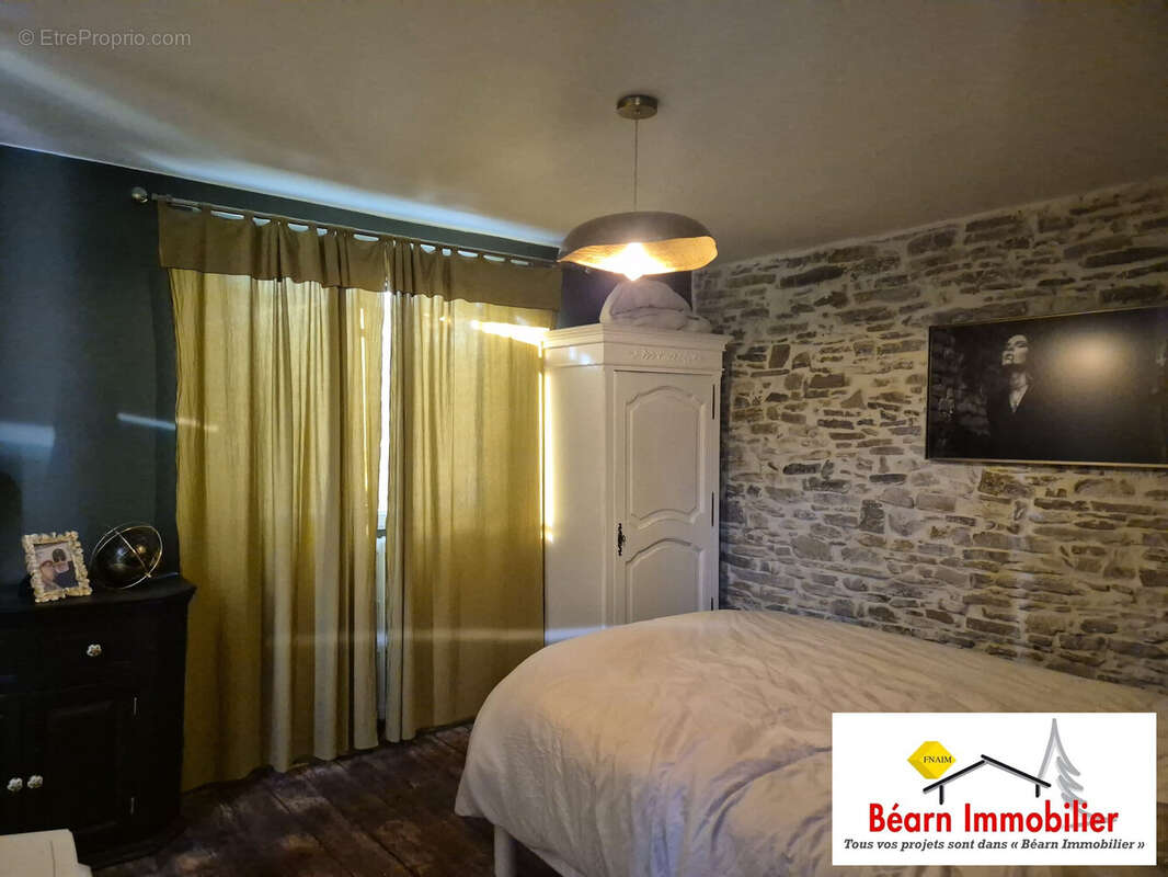 Maison à L'HOPITAL-D'ORION