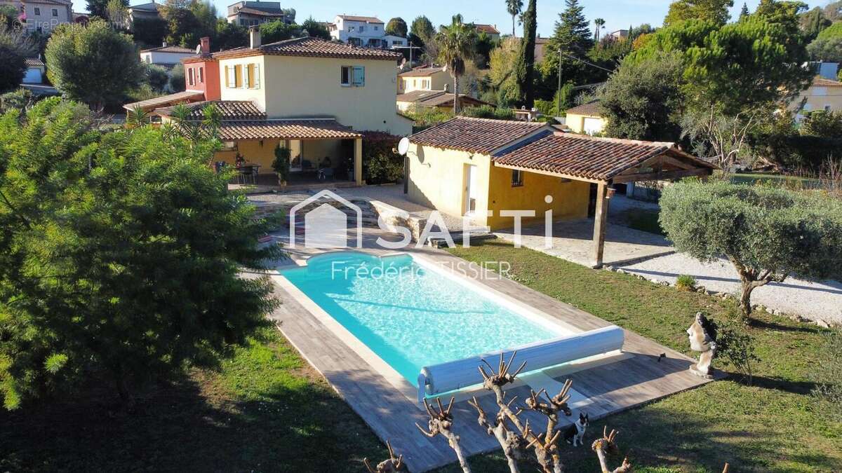 Photo 4 - Maison à LA ROQUETTE-SUR-SIAGNE