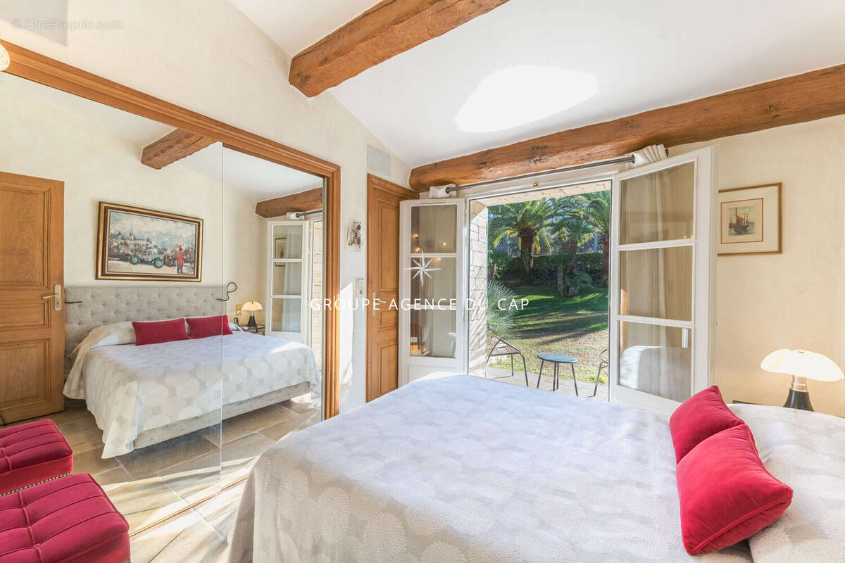 Magnifique villa en pierres au coeur des golfs avec piscine - photo 12