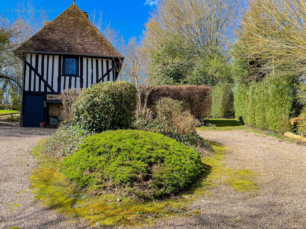 Maison à LE RENOUARD