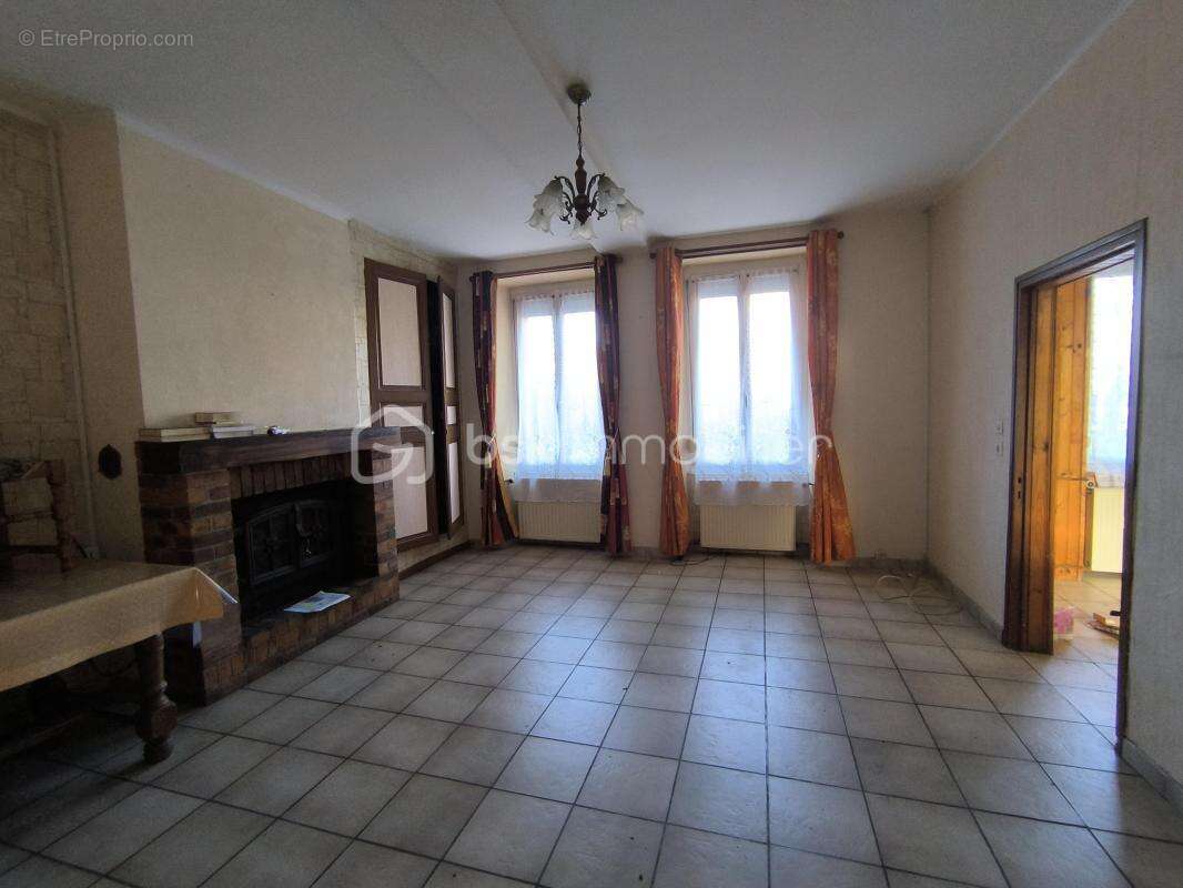 Maison 70 m² à Saint-Florentin  - photo 4