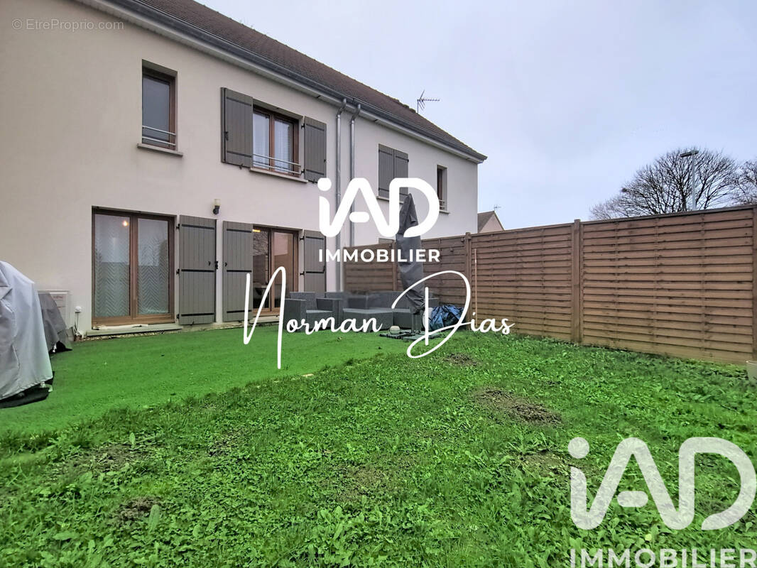 Photo 1 - Maison à MARLY-LA-VILLE