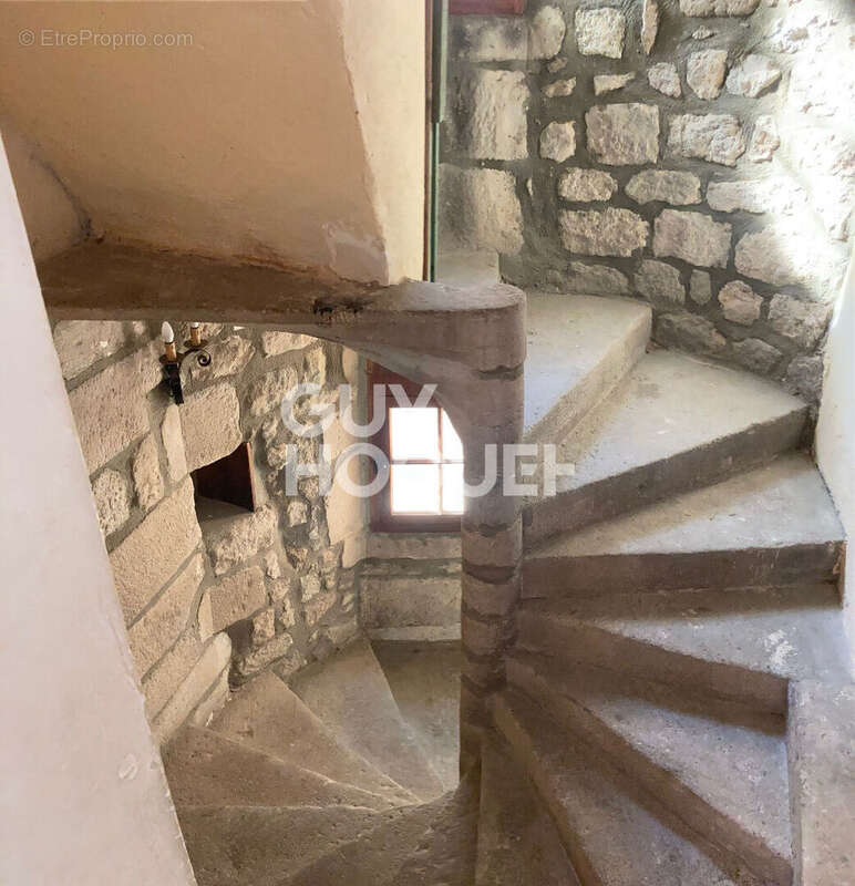 Maison à LARGENTIERE