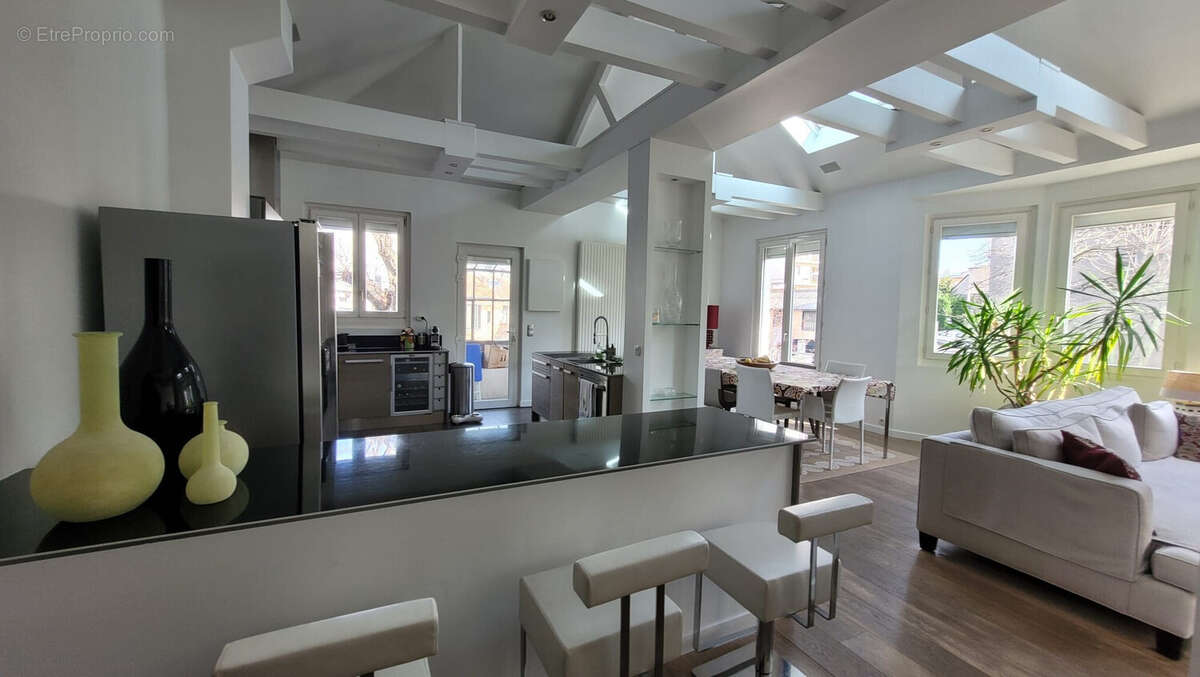 Maison à NANTERRE