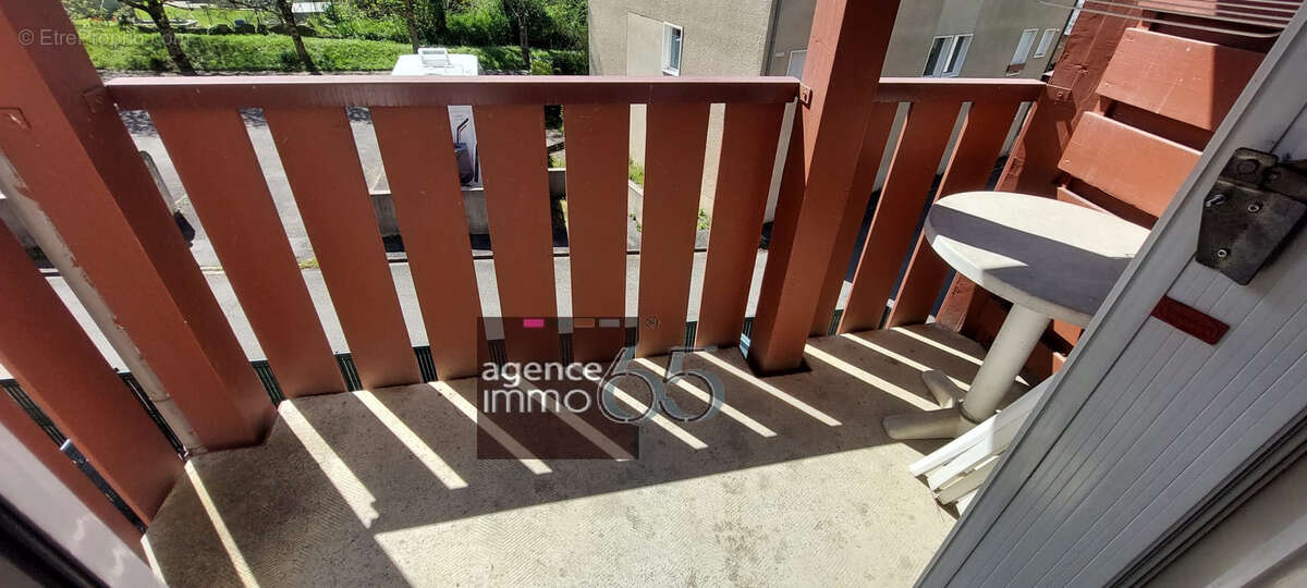 Appartement à ESQUIEZE-SERE