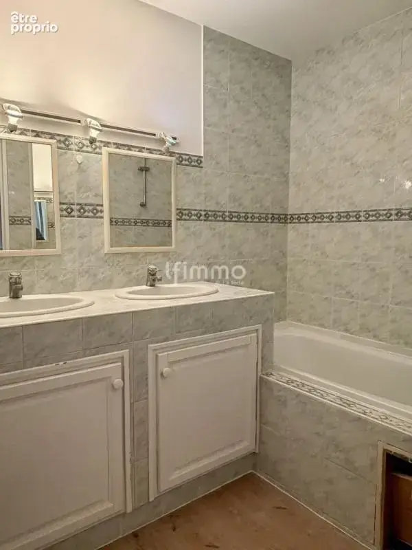 Appartement T4/T5 et son balcon - 13010 Marseille - photo 6
