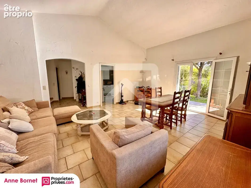 Villa individuelle 6 pièces 148 m2 avec jardin arboré, terrasse et cave - photo 5