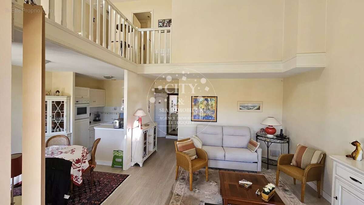 Domaine prive - triplex traversant t3 cabine avec terrasses - photo 6