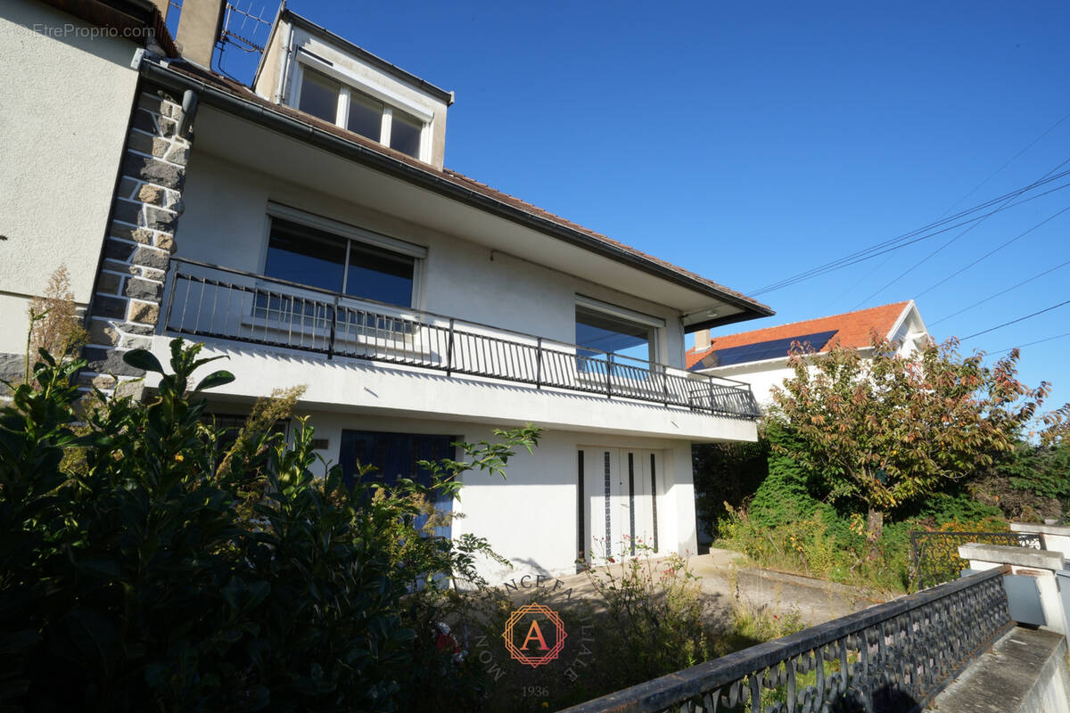 Maison à CLERMONT-FERRAND