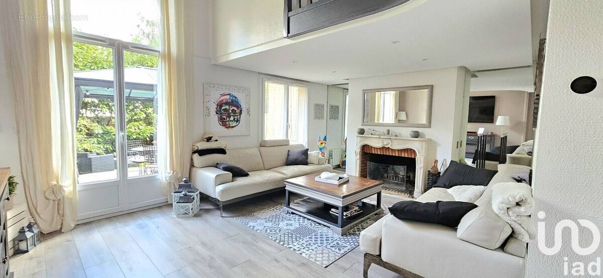 Photo 1 - Maison à MONTMORENCY