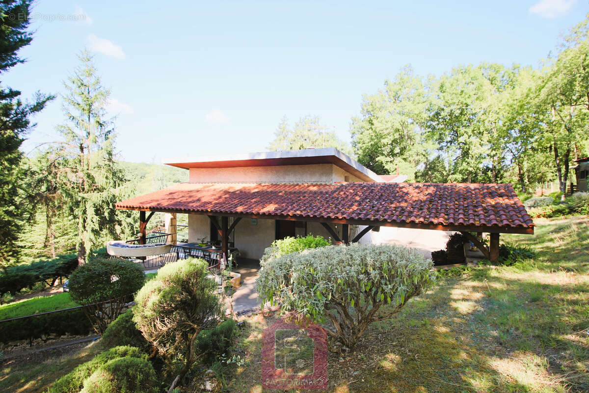 Maison à MONTAYRAL