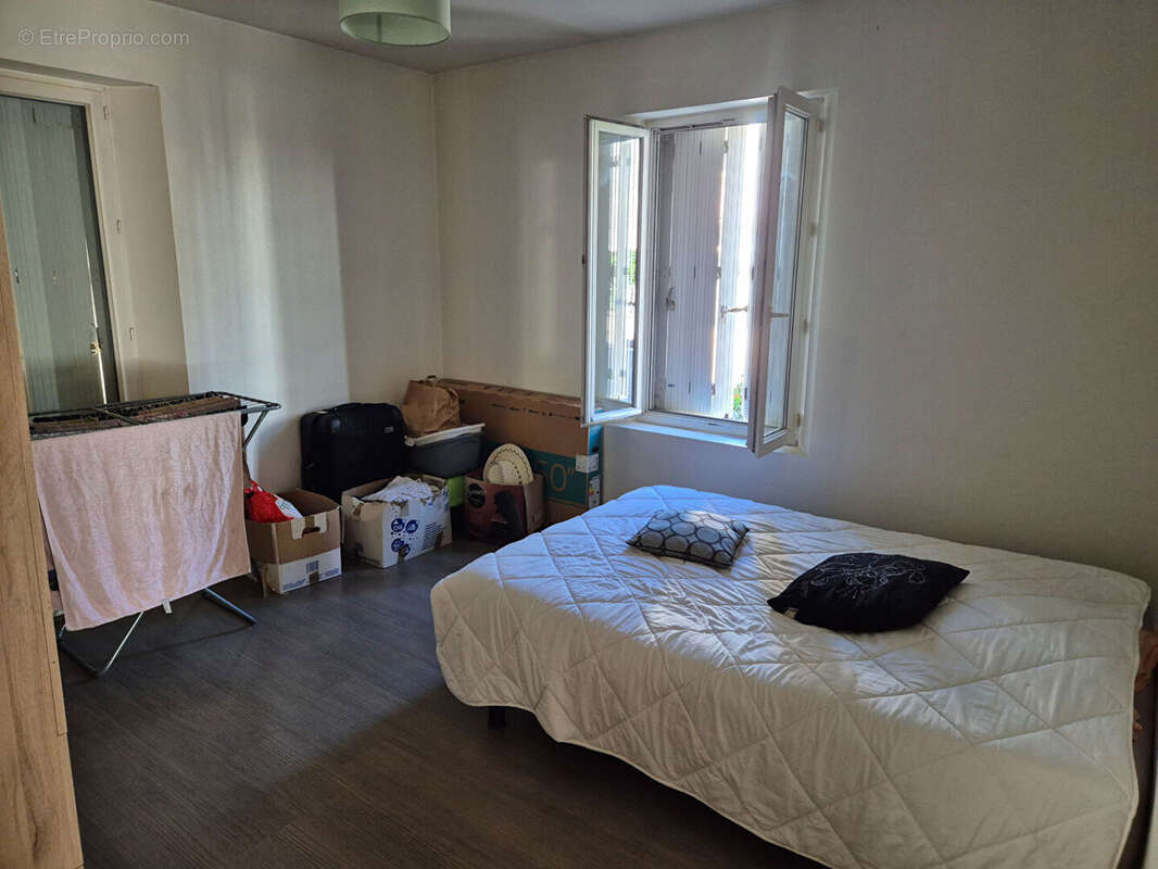 Appartement à MONTS