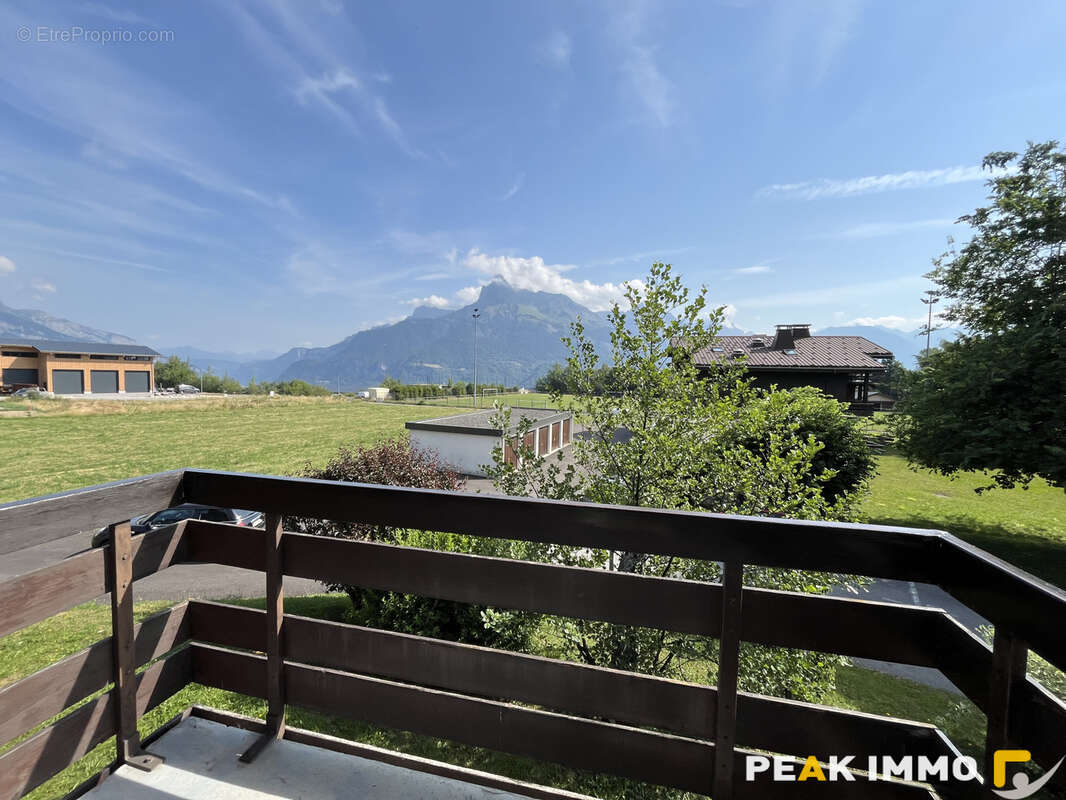F2 + chambre cabine et alcôve - 36 m2 - Combloux - photo 14