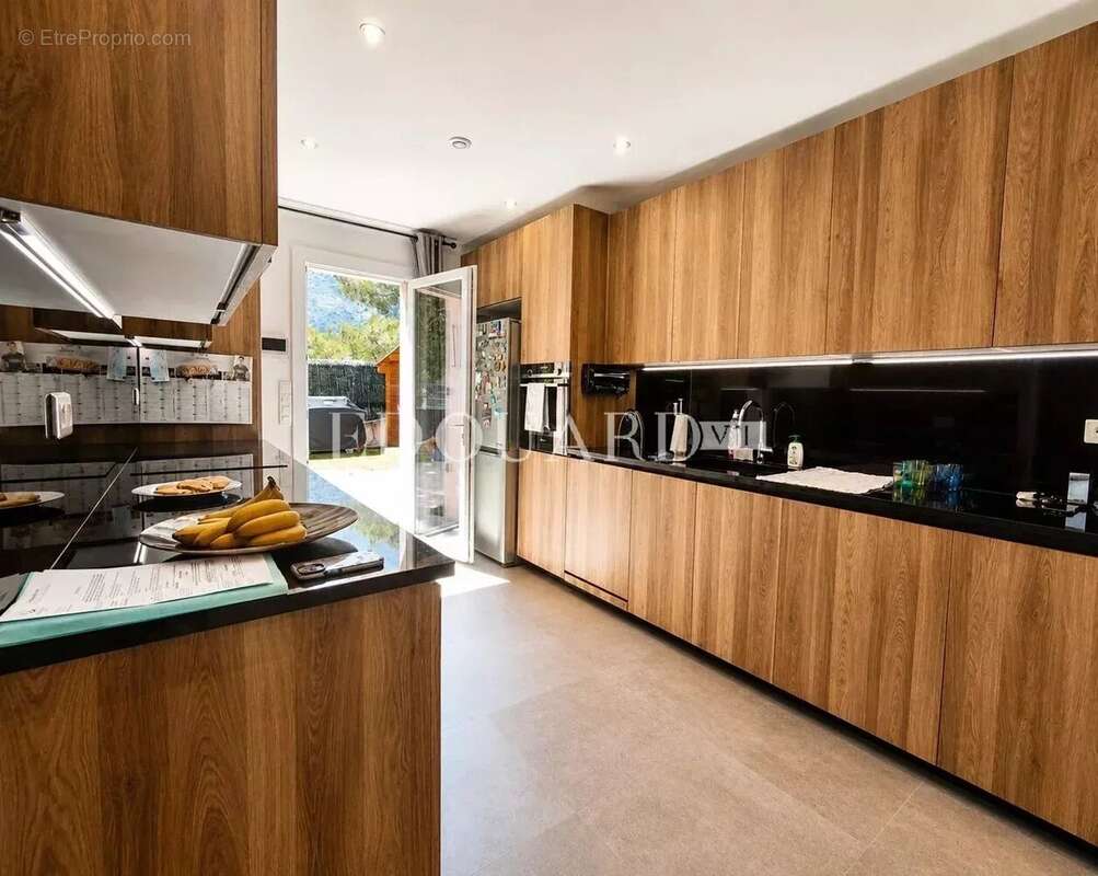 Appartement à ROQUEBRUNE-CAP-MARTIN