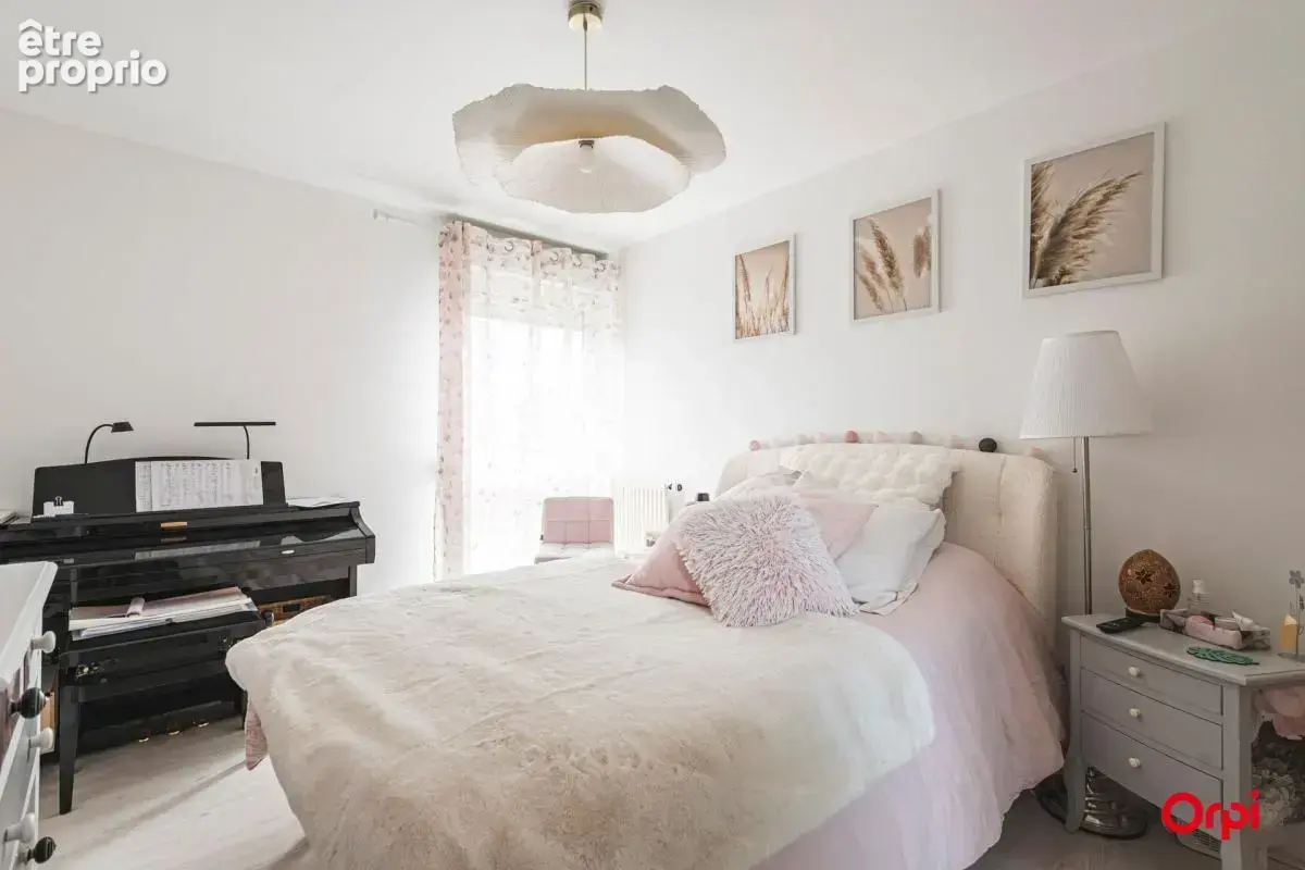 Appartement À Vendre T4 de 73 m2 avec Balcon et BOX à REIMS - photo 5