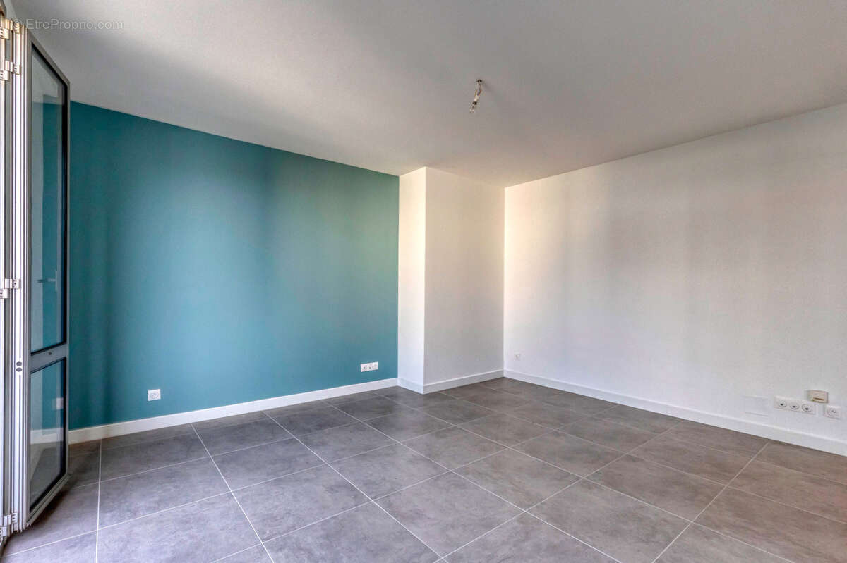 Appartement à FONTAINE