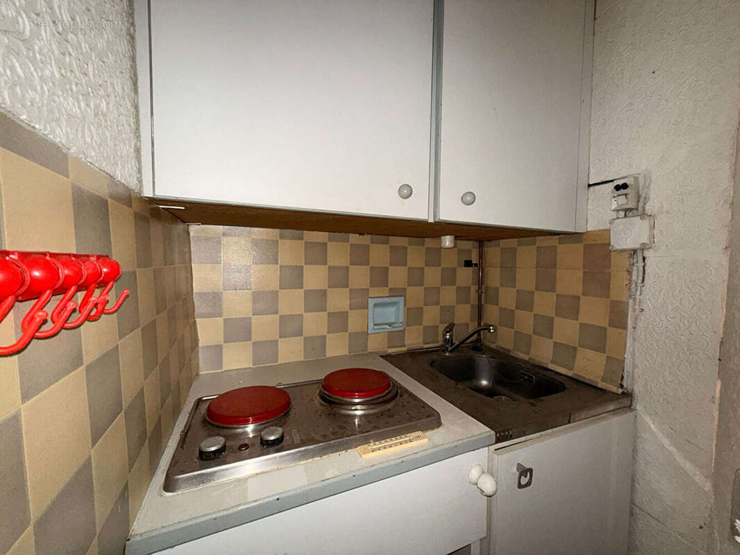 Appartement à PARIS-14E