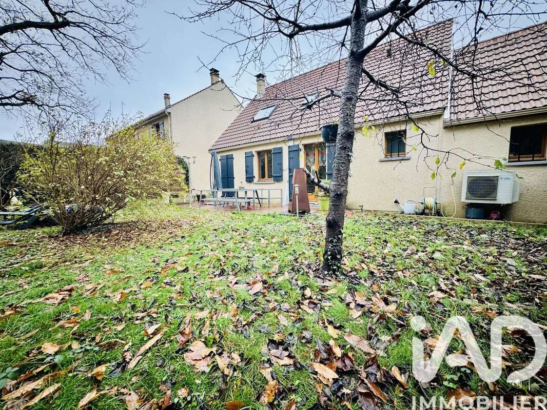 Photo 2 - Maison à LES MUREAUX