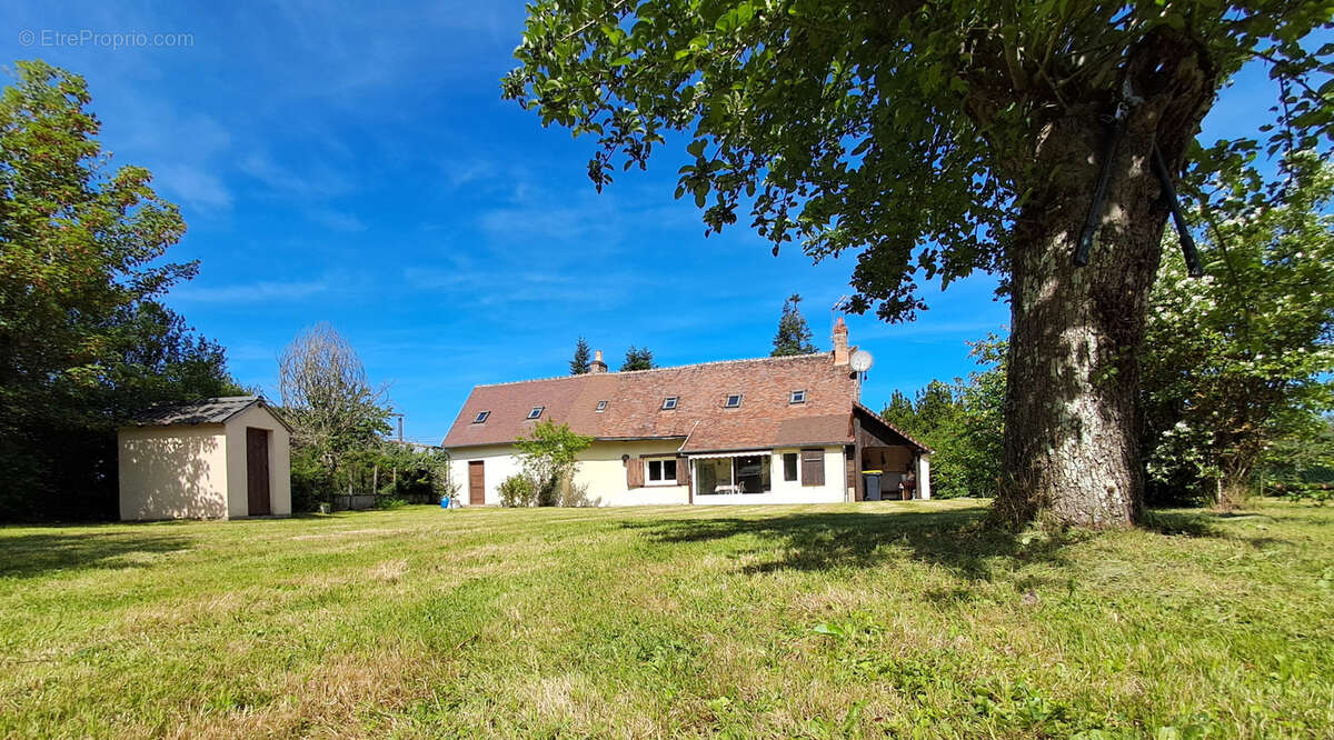 Maison à CHAMPOULET