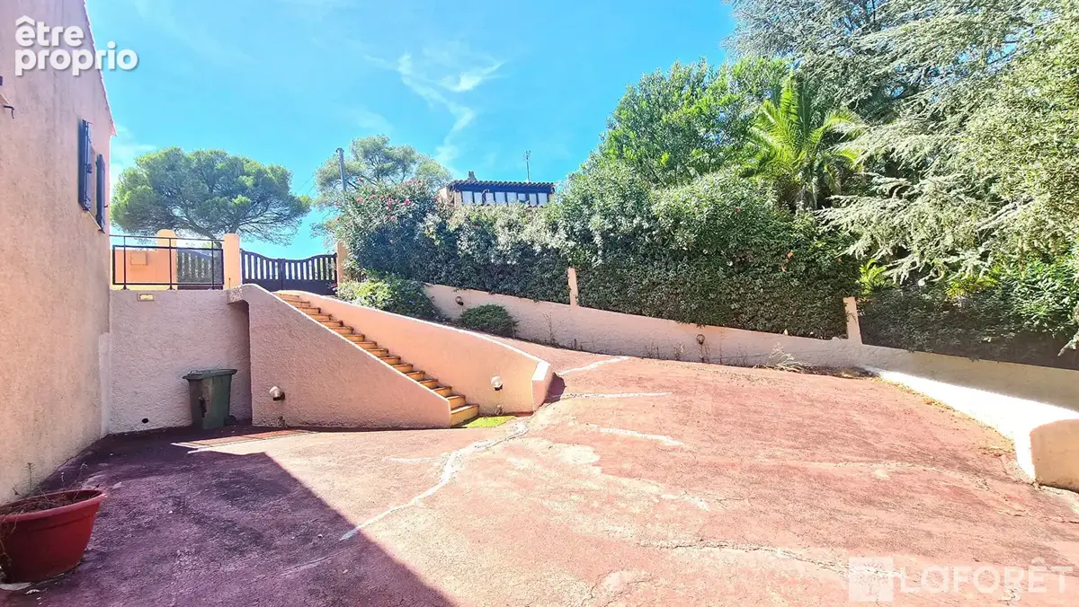 Maison Frejus 3 pièce(s) 110.65 m2 + sous-sol 118m² environ - photo 13