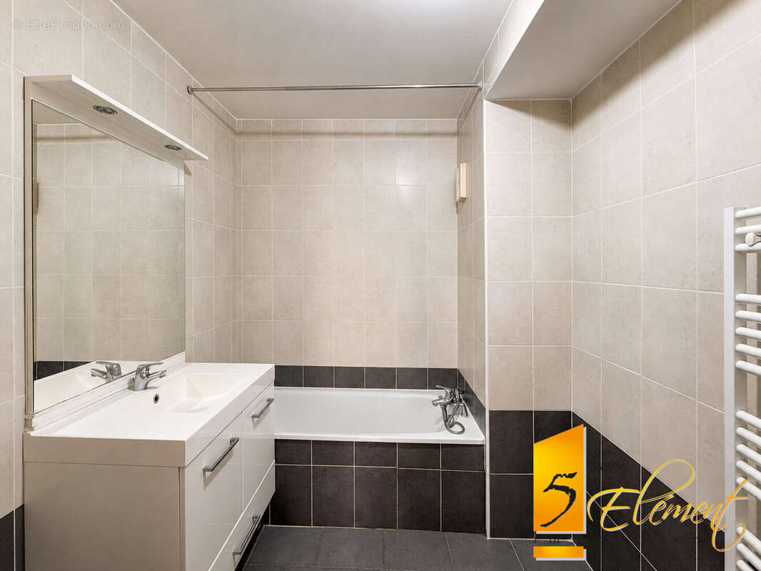Appartement 68 m² à Villeurbanne  - photo 4