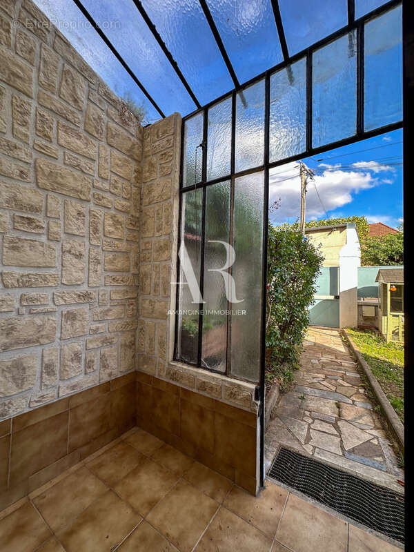 Maison à SAINT-MAUR-DES-FOSSES