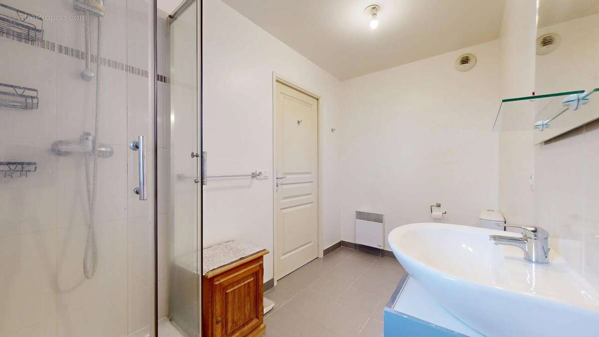 Appartement 40 m² à Villemomble  - photo 12