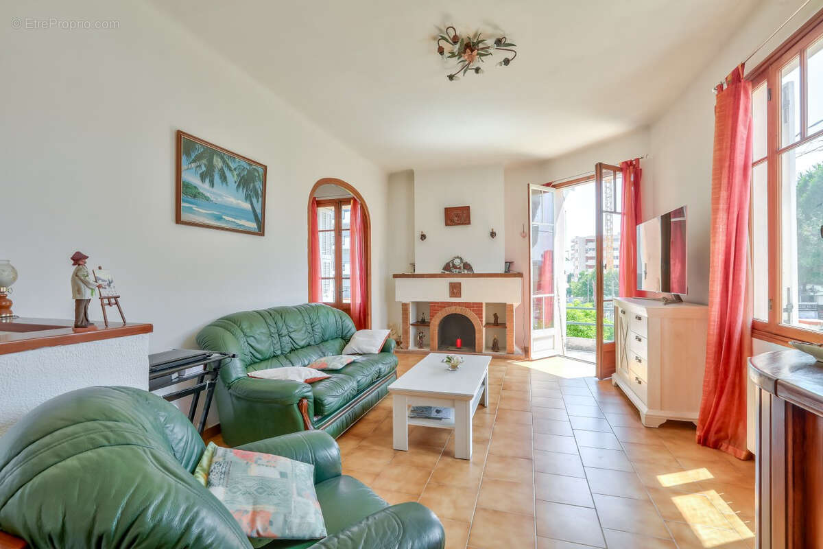 Maison à CAGNES-SUR-MER