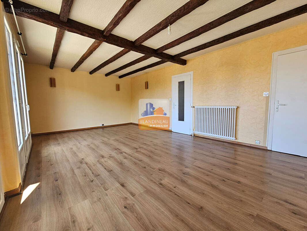 Appartement à REZE