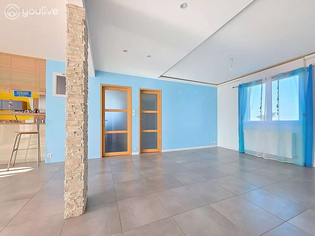 Maison à PLOUGUERNEAU