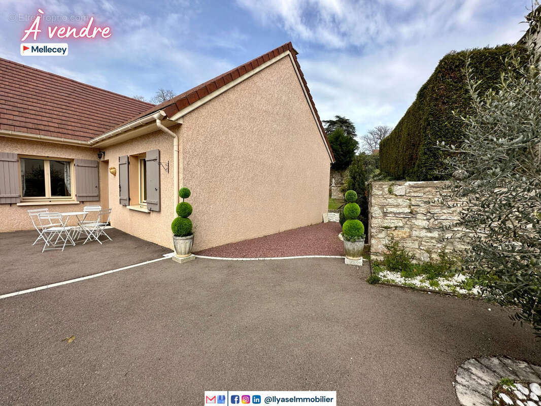 Maison 4 pièces  2 CH + 1 BR  96 M2  760 M2  1 GARAGE - photo 5