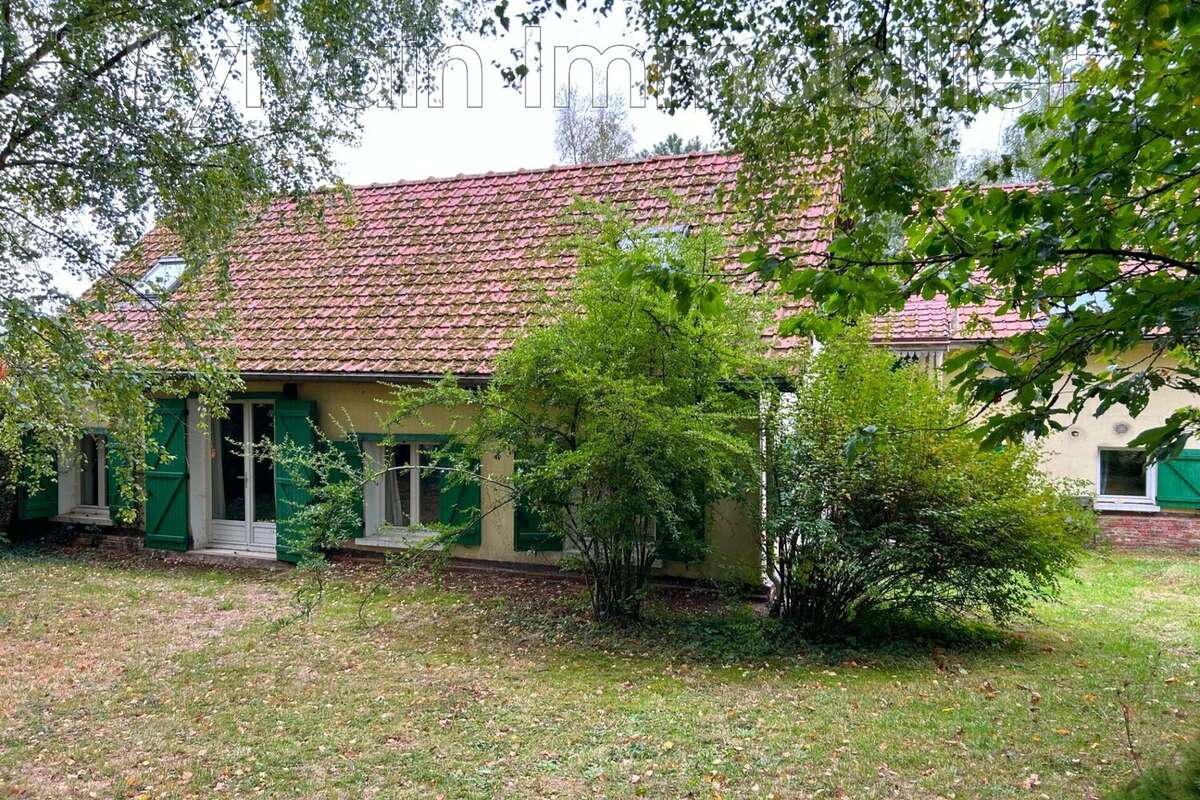 Maison à GRANDVILLIERS