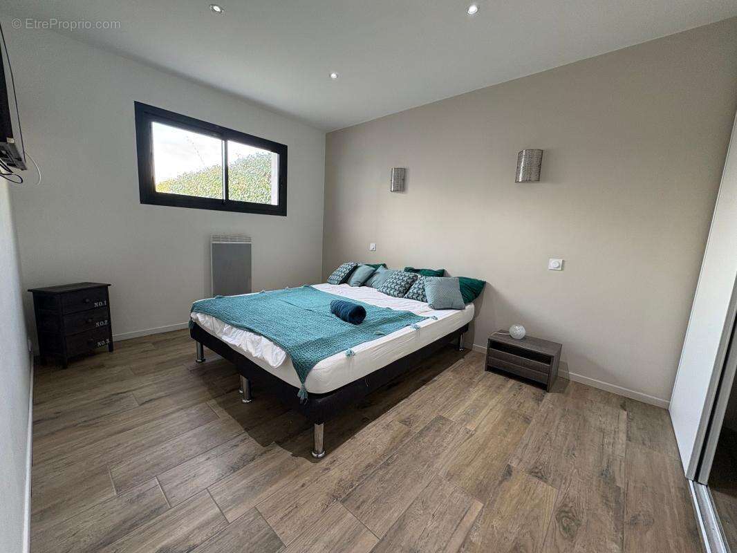 Maison à SAINT-SULPICE-DE-ROYAN