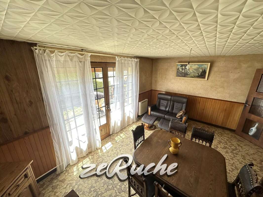 Maison à MONDEVILLE