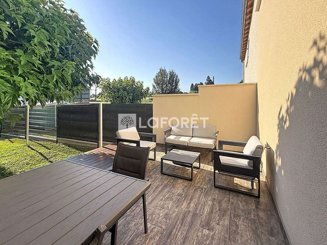 Maison de village rénovée - Mézériat - photo 14