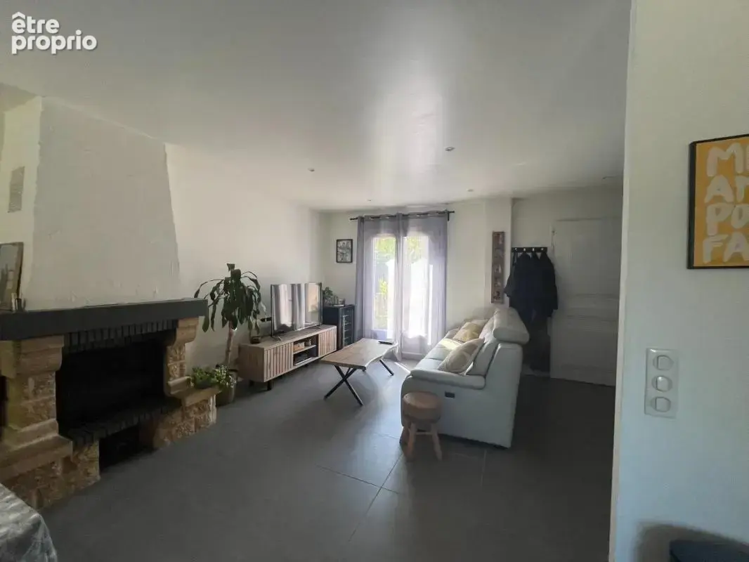 Luynes – maison avec jardin et garage, à deux pas du village - photo 2