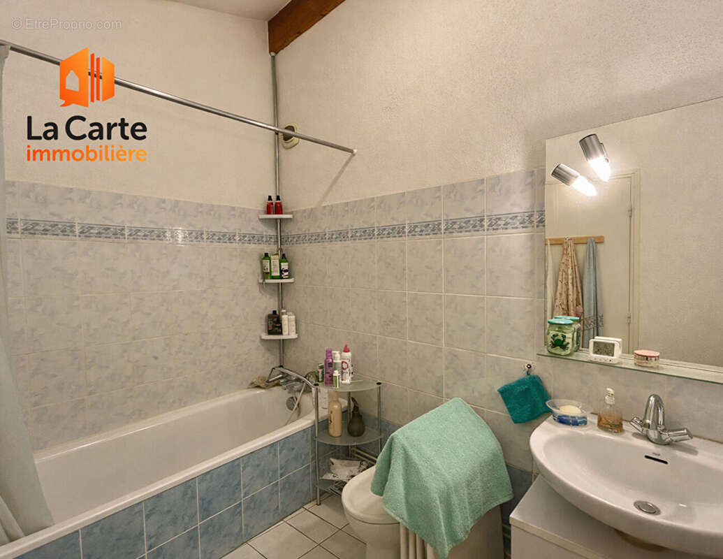 Appartement à GUILHERAND-GRANGES