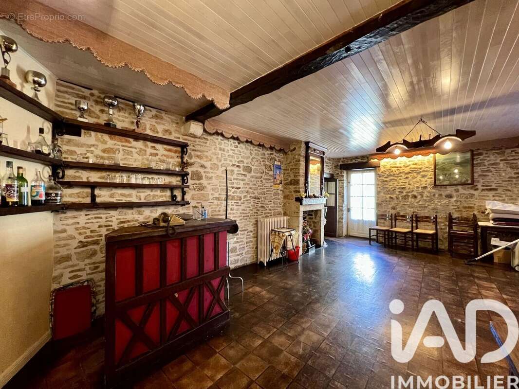 Maison 166 m² à Bouzic  - photo 8