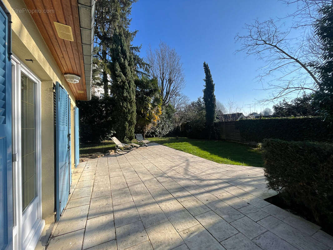 Maison à MONTMORENCY