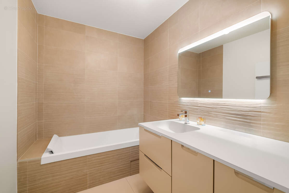 Appartement à LYON-4E