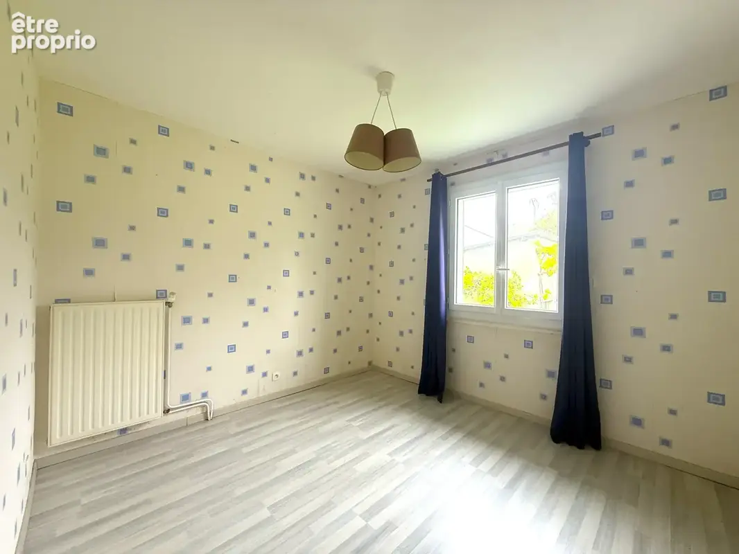Maison familiale 156 m2 à Lusignan - photo 9