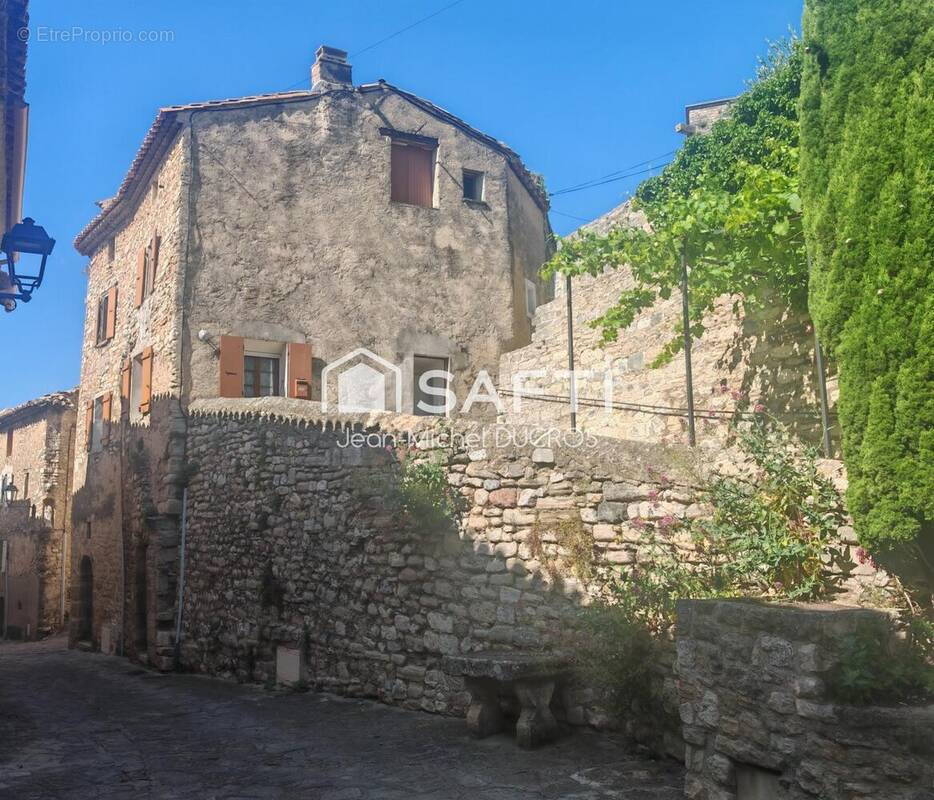 Photo 1 - Maison à LE BARROUX
