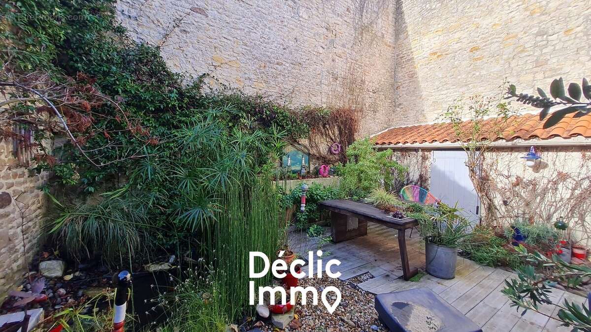 Maison à NIEUL-SUR-MER