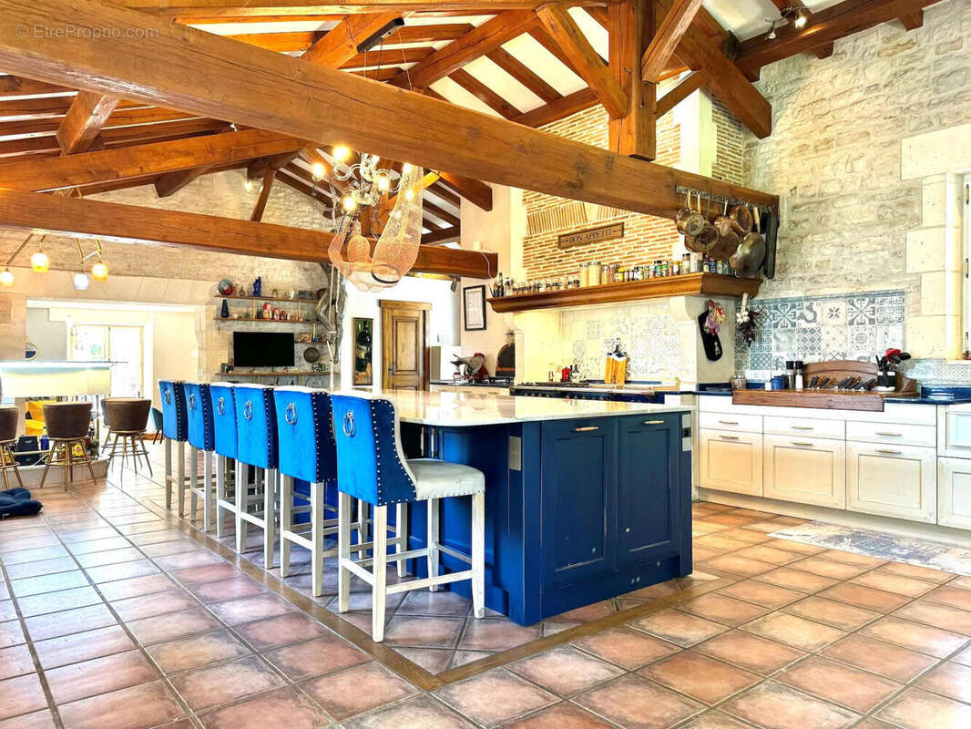 2 DEC - CUISINE - Maison à CHENON