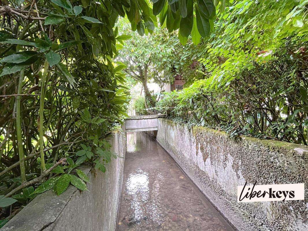 Demeure historique avec vue – Jardin, rivière et majestueuses dépendances – Verneuil d'Avre et d'Iton, Eure - photo 16