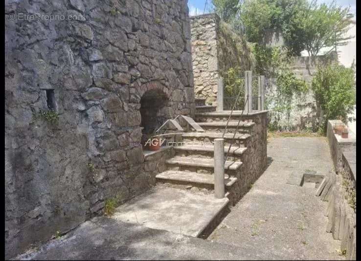 Appartement à LA GRAND-COMBE